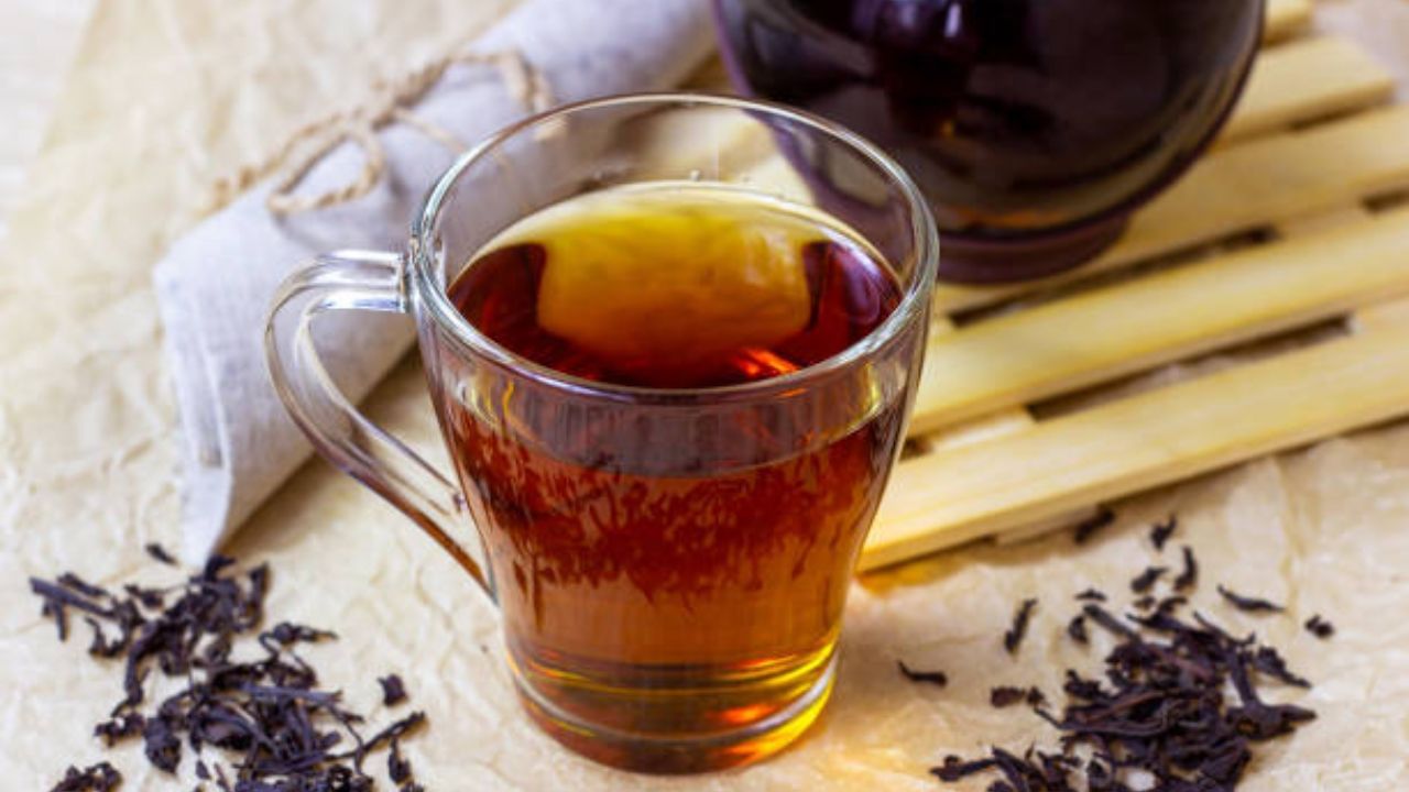 Black Tea: দুধ-চিনি ছাড়া পান করুন লিকার চা, তবেই কমবে মৃত্যুর ঝুঁকি! দাবি গবেষণার
