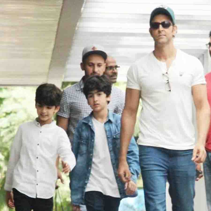 Rehaan-Haridan kept seeing all the pictures of Hrithik.  If you don't like it, tell your father openly.
