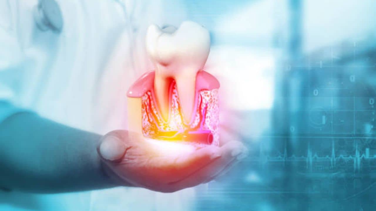 Toothache Home Remedies: দাঁতের ব্যথা ঘুম কেড়েছে রাতের? পেইনকিলারের বদলে ঘরোয়া এই ৫ টোটকায় পাবেন মুক্তি