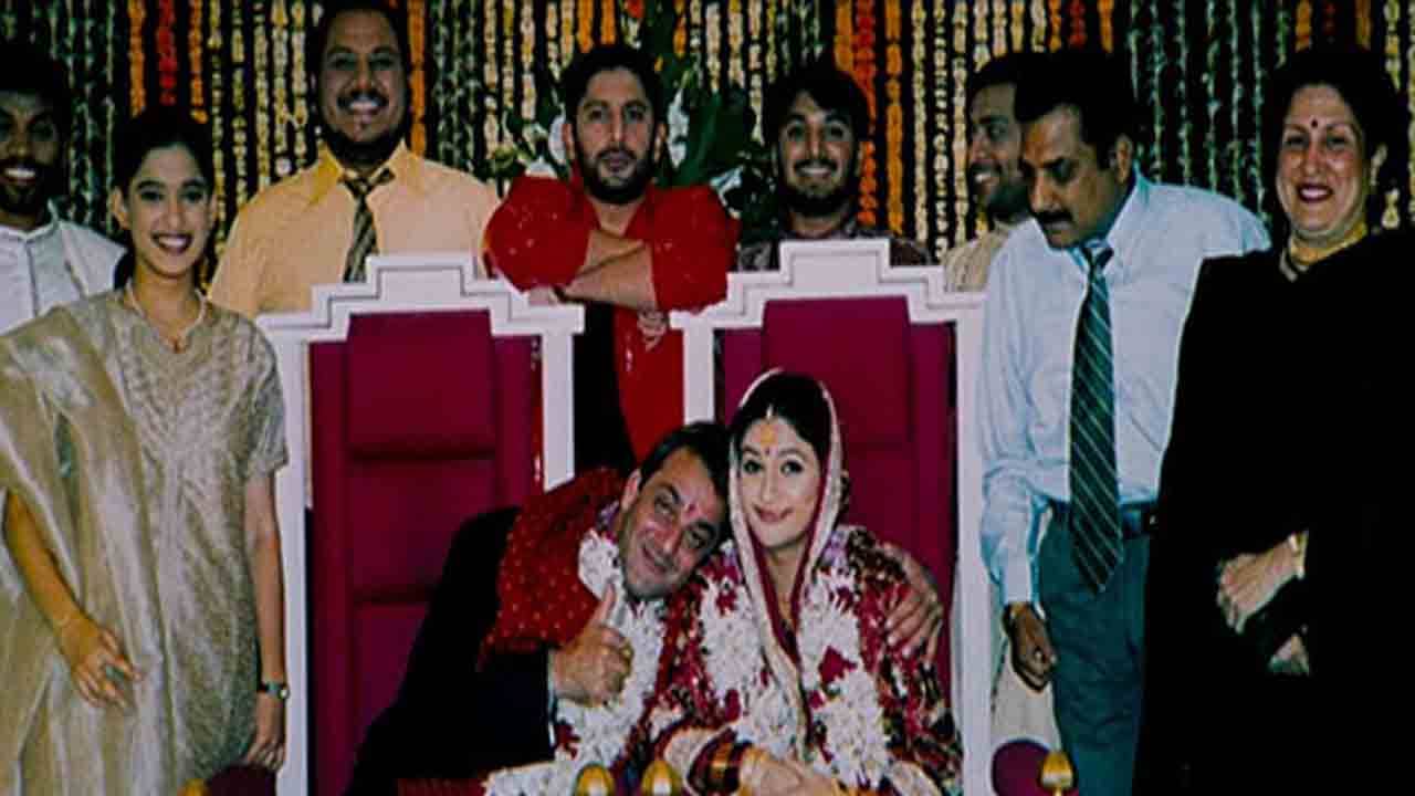 Retro Gossip: মুন্নাভাই এমবিবিএস ছবির বাজেটে টান, শেষ দৃশ্যে বিয়ের শুটিং-এ কী ছিল আর কী হল, অবাক পরিচালক