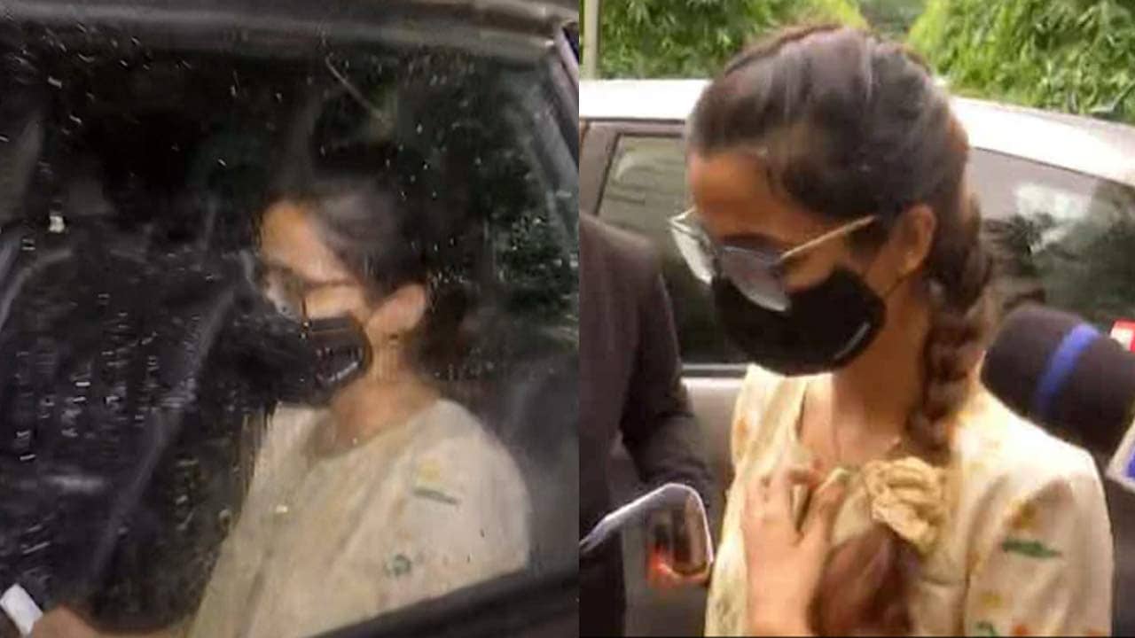 Menaka Gambhir: মেনকা গম্ভীরকে সাত ঘণ্টার জিজ্ঞাসাবাদ ইডির, গাড়ি বেরোল পিছন গেট দিয়ে