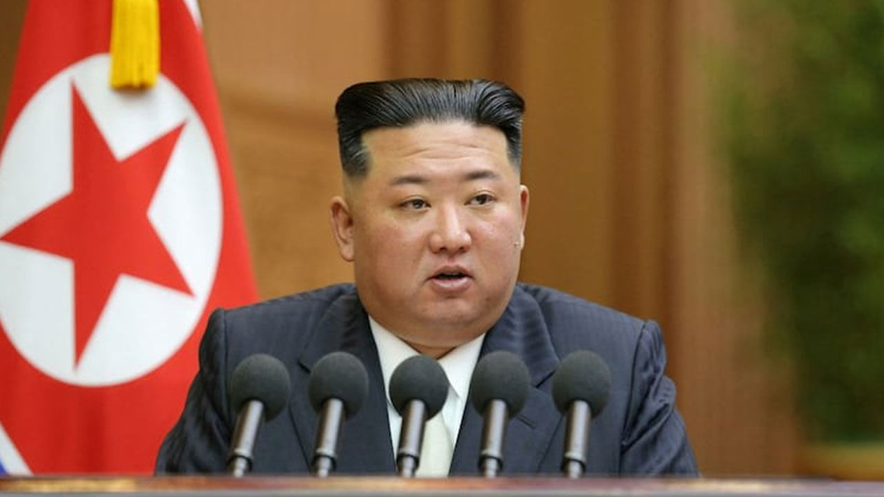 North Korea: কমলা হ্যারিসের সিওল সফরের আগেই ব্যালেস্টিক মিসাইল ছুড়ল উত্তর কোরিয়া