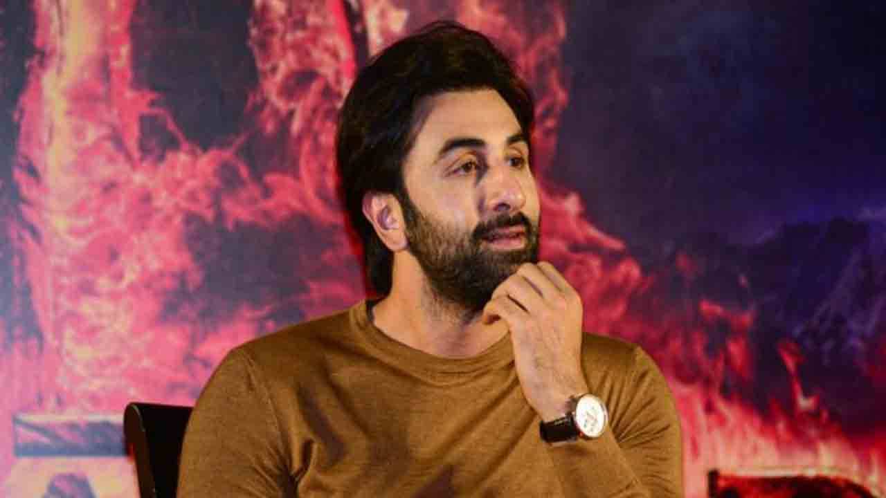 Ranbir Kapoor: প্রভাসের পথেই হাঁটলেন এবার রণবীর, ফ্লপের তকমা নিয়ে এ কী বললেন ব্রহ্মাস্ত্র স্টার