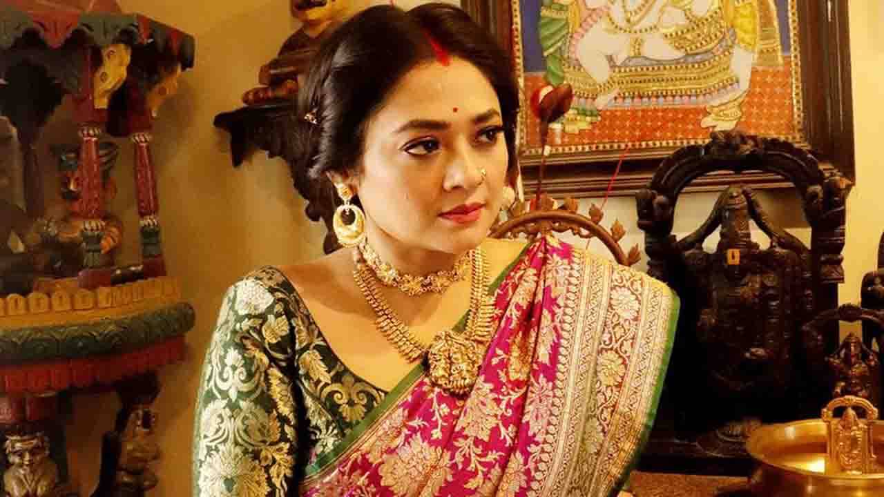 Rupanjana Mitra: মাথা উচুঁ করে যেন এই ময়দানে আমৃত্যু লড়ে যেতে পারি, মা দুর্গার কাছে আশীর্বাদ চাইলেন রূপাঞ্জনা