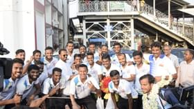 Bengal Football Team : কলকাতায় ফিরল জাতীয় গেমসে সোনাজয়ী বাংলা দল Bengal Football Team : কলকাতায় ফিরল জাতীয় গেমসে সোনাজয়ী বাংলা দল