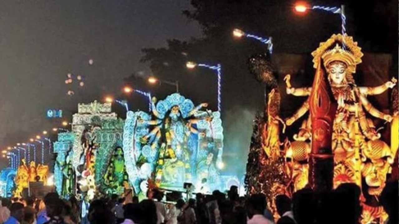 Durga Puja Carnival: বাড়ছে প্রতিমার সংখ্যা, ২ বছর পর ফের রেড রোডে সাজো সাজো রব