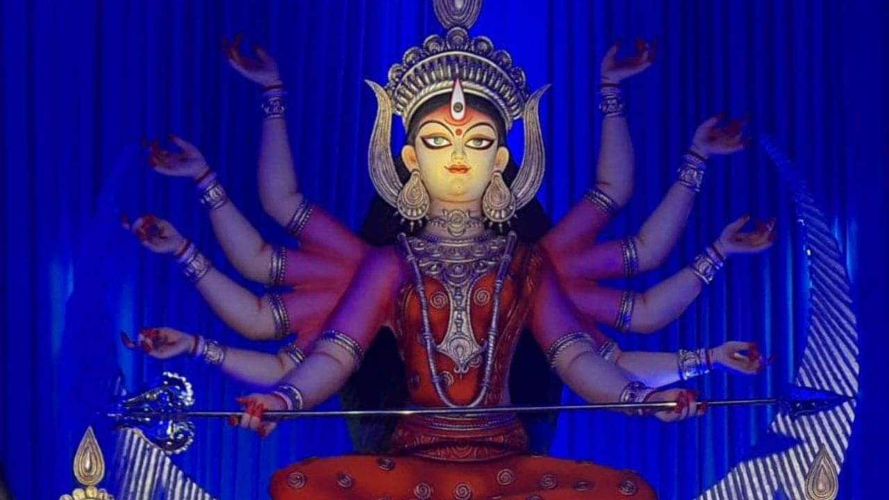 Maha Sasthi 2022: দেবীর বোধন দিয়েই শুরু হল বাঙালির প্রাণের উত্সব! দুর্গাষষ্ঠী ও বোধনের মাহাত্ম্য ও গুরুত্ব কী?
