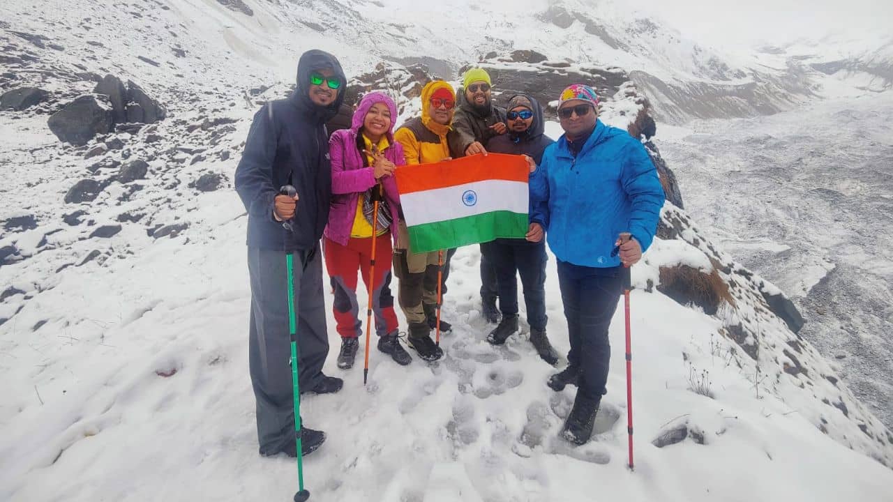 Annupurna Base Camp Expedition: প্রতিকূলতাকে হারিয়ে অন্নপূর্ণা বেস ক্যাম্প জয় শিলিগুড়ির অভিযাত্রী দলের