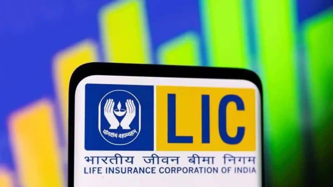 LIC Super Saving Scheme: প্রতি মাসে জমান ২ হাজার টাকা, আর ফেরত পান ৪৮ লক্ষ টাকা!
