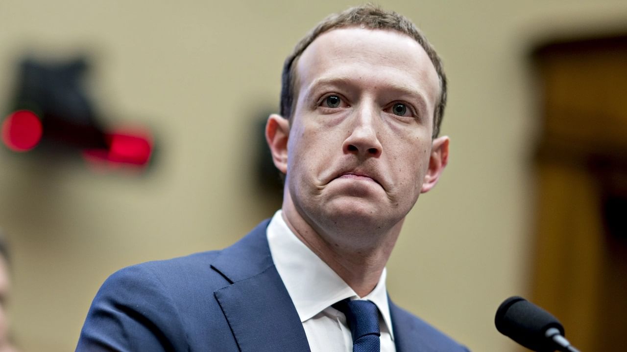 Mark Zuckerberg খোদ ফেসবুক প্রতিষ্ঠাতার ফলোয়ার সংখ্যায় বিরাট পতন! 11