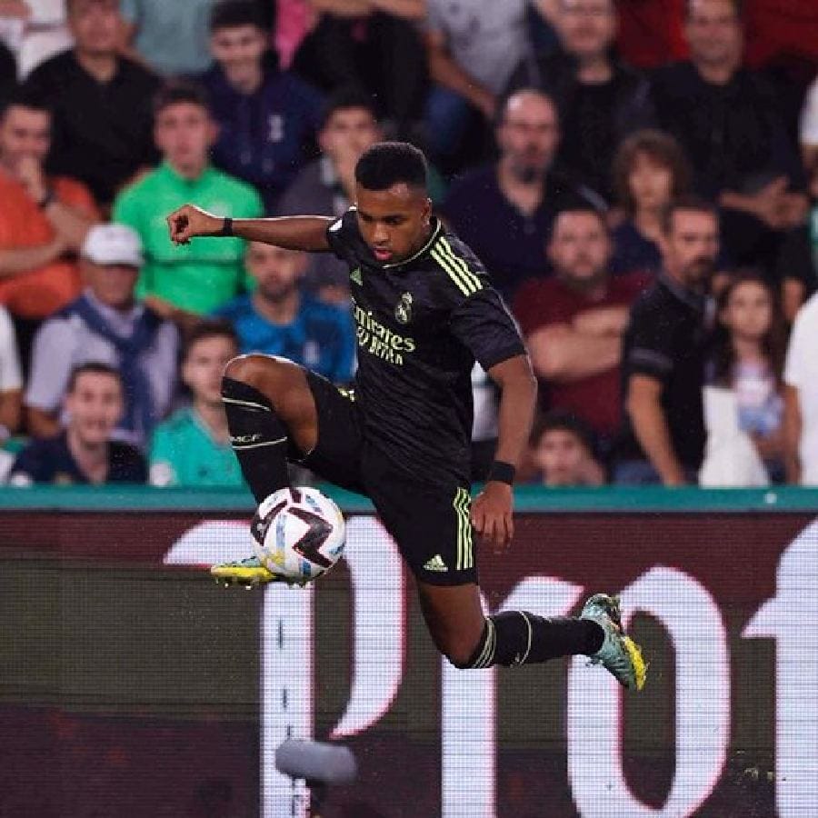 ম্য়াচের অতিরিক্ত সময়ে পেনাল্টি থেকে গোল করে ব্যবধান কমান রিয়ালের রদ্রিগো গোয়েস (Rodrygo Goes)।