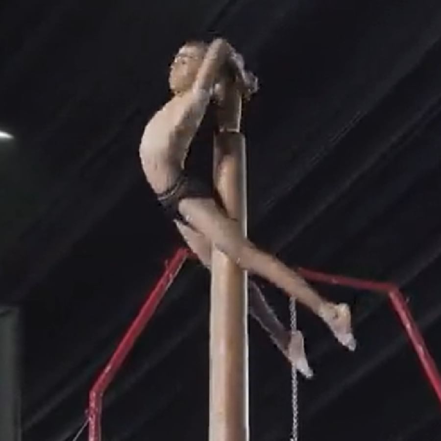 জাতীয় গেমসে সোনা জিতে বাবার স্বপ্ন পূরণ করে ফেলেছে সৌরজিৎ। এখন থেকেই বিশ্ব চ্যাম্পিয়নশিপে সোনার পদকের স্বপ্ন দেখছে সৌরজিৎ। (ছবি-সাই মিডিয়া টুইটার)
