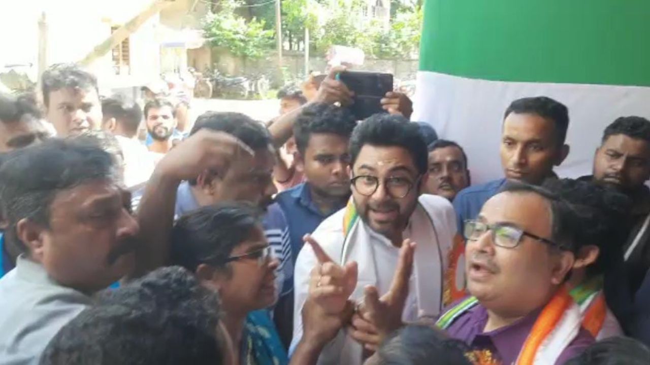 TMC Clash: শুভেন্দু গড়ে বিজয়া সম্মিলনীতে গিয়ে দলেরই কর্মীদের বিক্ষোভের মুখে কুণাল-সোহম