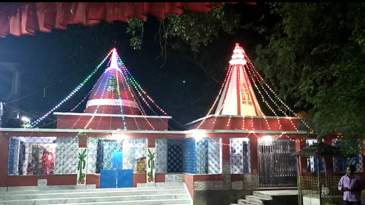 Kalipuja 2022: কাশীপুরে কালীপুজোতে সম্প্রীতির সুর, মহামায়ার আরাধনায় কাঁধে কাঁধ মিলিয়ে উৎসবে মাতেন দুই সম্প্রদায়ের মানুষ