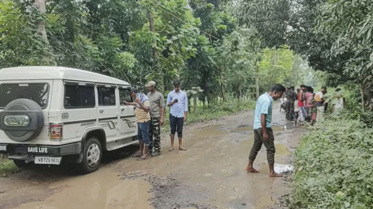 Malda News: টিউশন পড়তে গিয়ে আর ঘরে ফেরেনি, কালিয়াচকে আমবাগানে উদ্ধার নাবালিকার অর্ধনগ্ন দেহ