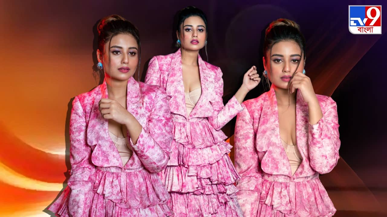 Swastika Dutta: হেমন্তের সন্ধ্যায় ল্যাভেন্ডার রাফেল ড্রেসে উষ্ণতায় মুড়লেন স্বস্তিকা, সাধারণেই তাক লাগালেন নেটপাড়ায়