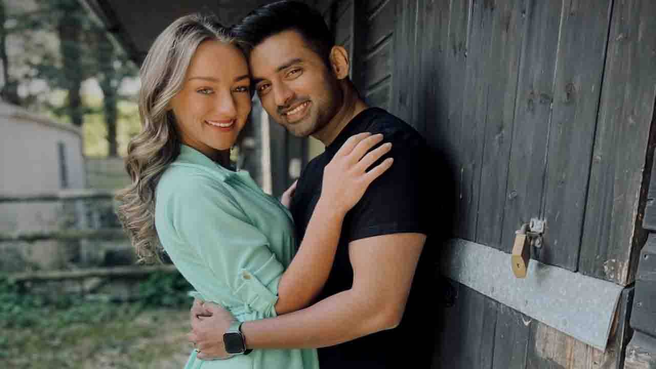 Ankush Hazra: প্রেমিকা ঐন্দ্রিলা নন, তা হলে নিরালায় অঙ্কুশের বাহুডোরে এই মহিলা কে? কী তাঁর পরিচয়?