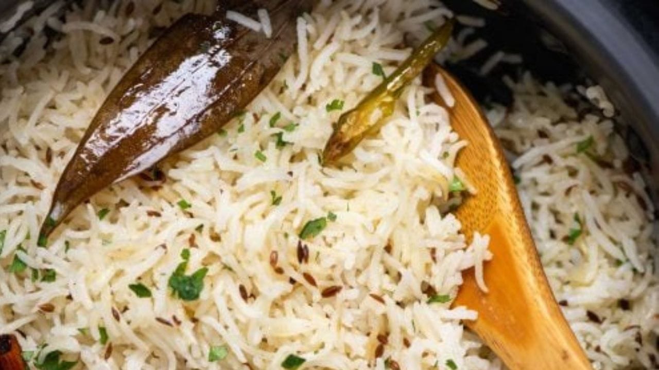 Basmati Flavour Rice: সাধারণ ভাতেও পাবেন বাসমতীর সুবাস! শুধু যোগ করতে ...