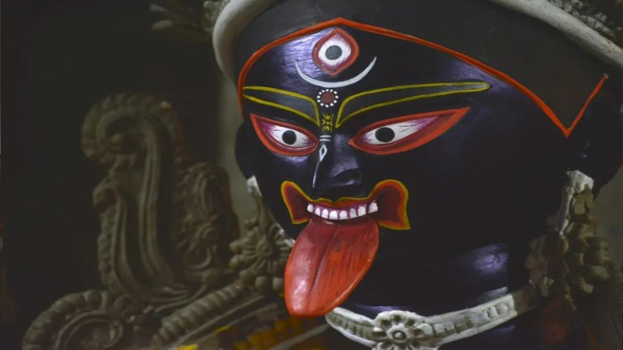 Kali Puja 2022: খালি হাতে ফেরেন না কেউই, কালীপুজোয় বাংলার ৭ জাগ্রত কালীমন্দিরের মাহাত্ম্য জানুন