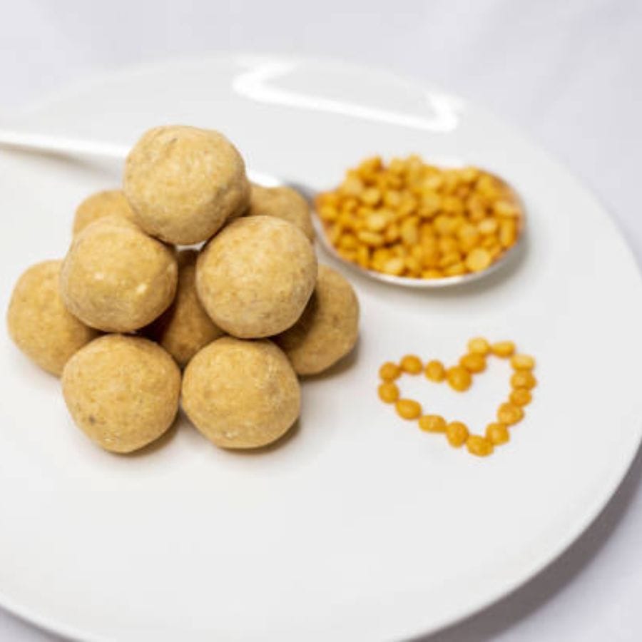 লকডাউনে ফিরে এসেছিল মানুষের সেই শখ। নিজে বাড়িতে বানিয়ে খাবার খাওয়া ছাড়া তখন আর কোনও অপশন ছিল না। তবে বাড়ির বানানো খাবার আর দোকানের কেনা খাবারের মধ্যে স্বাদগত অনেক পার্থক্য থাকে। 