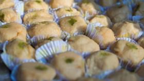 Bengali Style Sandesh: পুজোর সন্দেশ দোকান থেকে না কিনে এই ভাবে বানিয়ে নিন বাড়িতেই Bengali Style Sandesh: পুজোর সন্দেশ দোকান থেকে না কিনে এই ভাবে বানিয়ে নিন বাড়িতেই