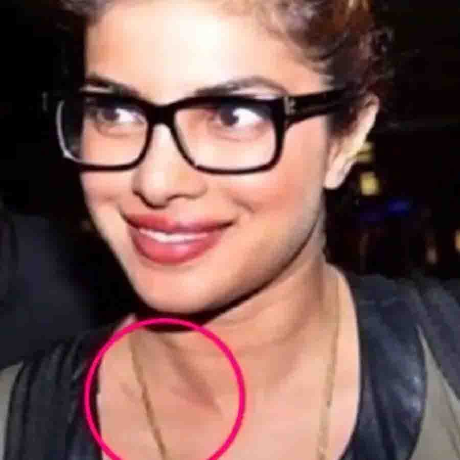 প্রিয়াঙ্কা চোপড়া - তিনি এখন আন্তর্জাতিক তারকা। তিনি বিয়ে করেছেন নিক জোনাসকে। বারবরই খুব স্পষ্টবাদী প্রিয়াঙ্কা চোপড়া। তিনিও ট্রোলড হন খুব। একবার লাভ বাইট দেখানোর জন্য ট্রোলের মুখে পড়েছিলেন বিশ্ব সুন্দরী।