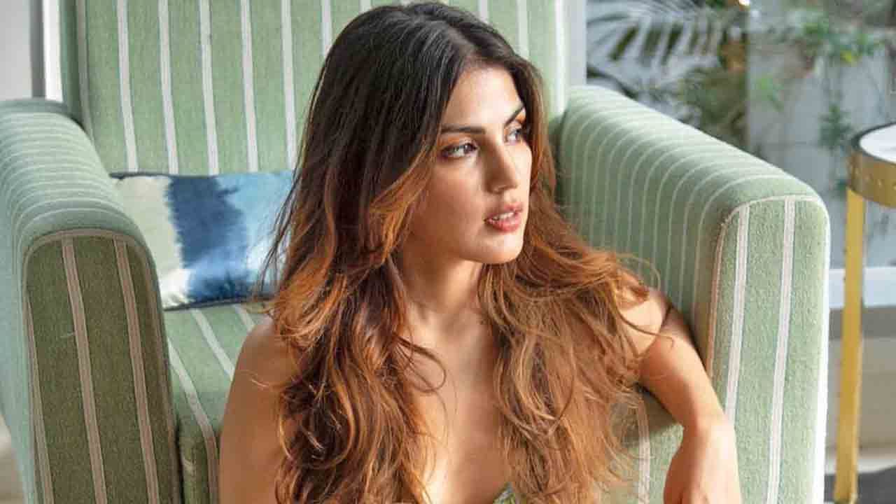 Rhea Chakraborty: জেলে শেষ দিন কী করেছিলেন রিয়া! জানালেন আইনজীবী