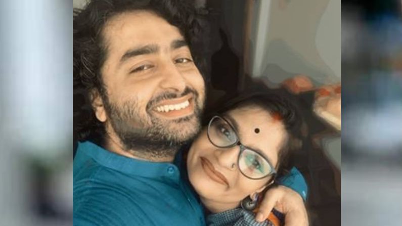 Arijit Singh: অসুস্থ অরিজিৎ সিংয়ের স্ত্রী, ভর্তি করতে হয় হাসপাতালেও