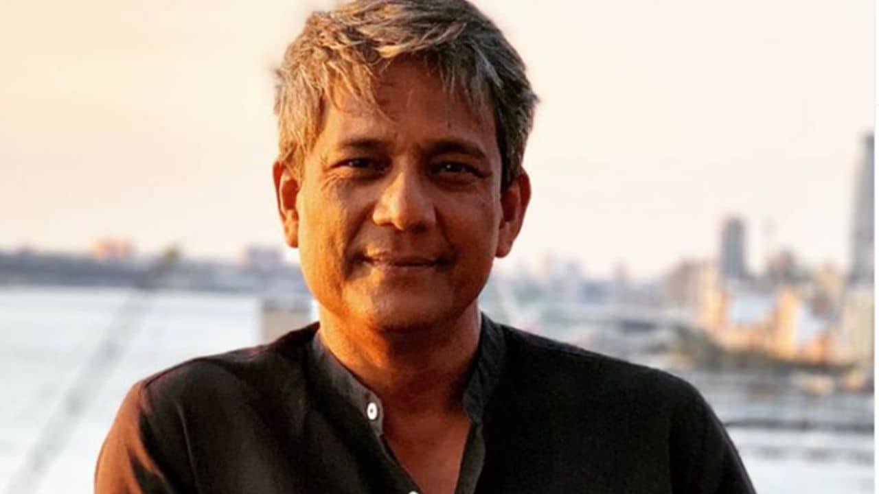Adil Hussain: ৩০০ ছবিতে অভিনয় করেছেন প্রকাশ, তাঁর তুলনায় আমি নিতান্ত জুনিয়র: আদিল হুসেন