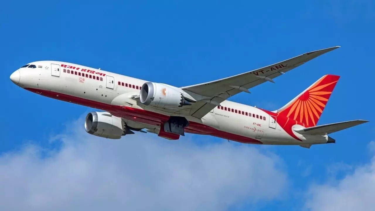 Air India Recruitment 2022: আকাশে স্বপ্নের উড়ানের ইচ্ছা? দারুণ সুযোগ দিচ্ছে Air India, আবেদন করুন এখনই
