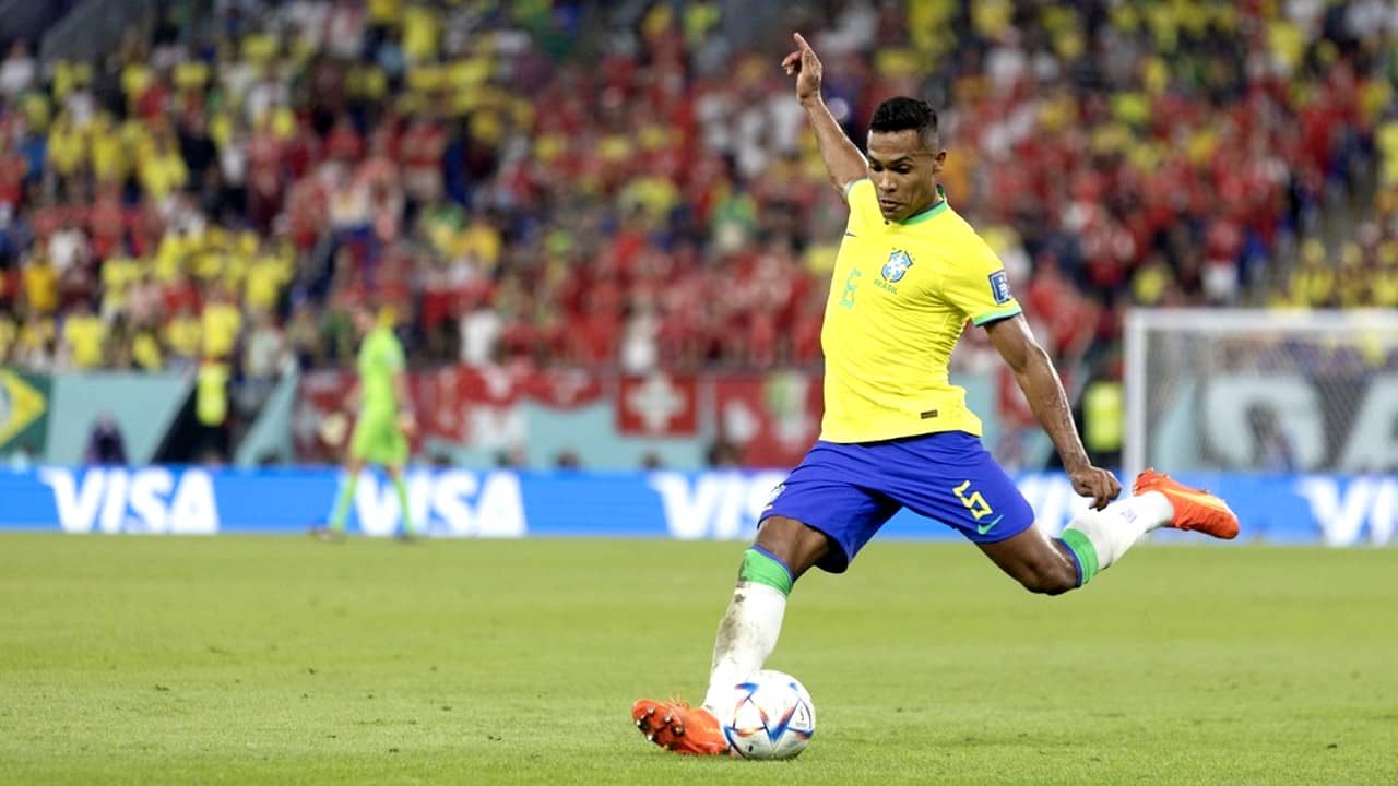 Alex Sandro: নেইমারের জ্বর, চোট পেয়ে ব্রাজিলের পরের ম্যাচে নেই সান্দ্রো!