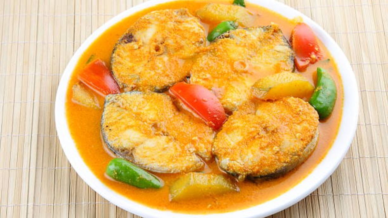 Traditional Fish Curry Make this classic fish curry with curry on