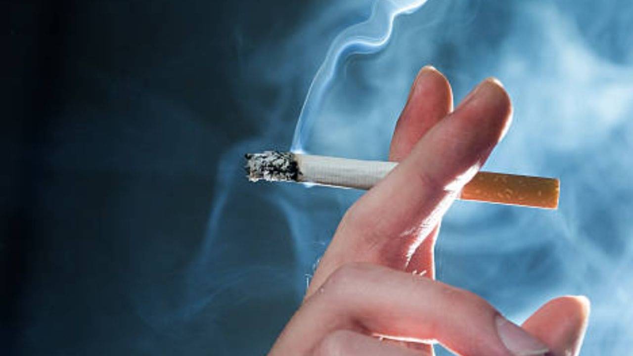 THS: সিগারেটের টুকরো  থেকে হতে পারে ত্বকের সমস্যা এবং সোরিয়াসিস: সমীক্ষা