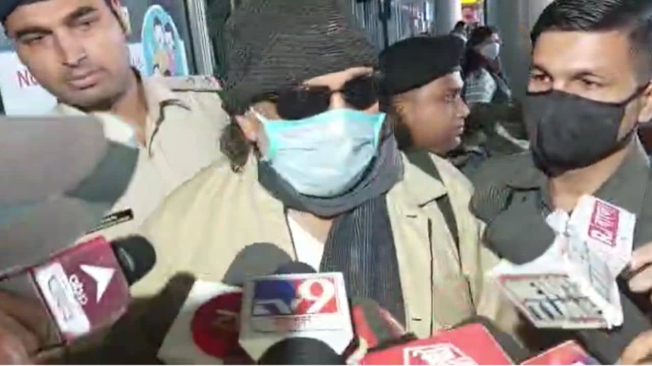 Mithun Chakraborty: পঞ্চায়েত নির্বাচনে বিজেপি কর্মীদের তাতাতে এবার ময়দানে মিঠুন