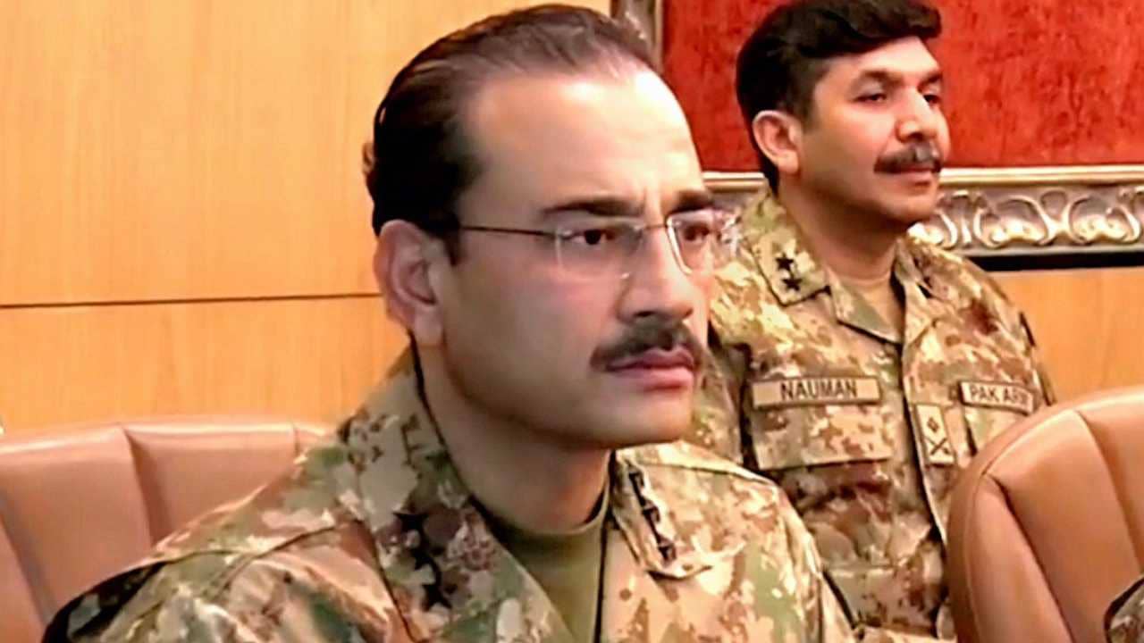 Pakistan: দুই দিন পরেই অবসর, বাজওয়ার জায়গায় সেই সেনা কর্তাকেই পাক সেনাপ্রধান করলেন শেহবাজ শরিফ