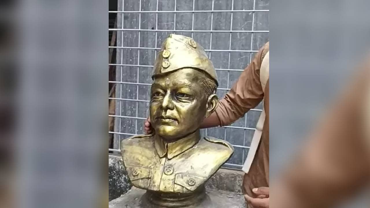 Netaji Subhash Chandra Bose: নেতাজির মূর্তিতে ‘চড়’ মারার অভিযোগ, গ্রেফতার অভিযুক্ত