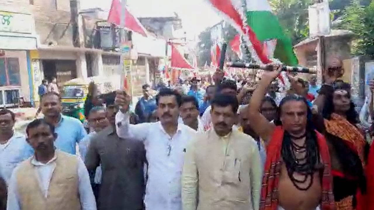 Caste certificates: ভোটে দাঁড়াতে ভুয়ো জাতিগত শংসাপত্র ব্যবহার, নেতাদের বিরুদ্ধে স্মারকলিপি মতুয়াদের