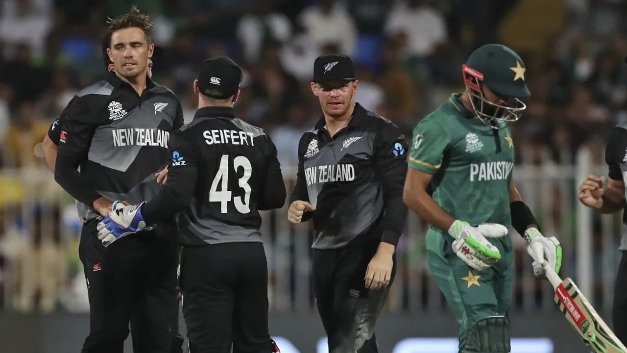 T20 World Cup 2022: পাকিস্তানকে হালকাভাবে নিলে ডুবতে হবে, বলে দিচ্ছেন নিউজিল্যান্ডের এই পেসার!