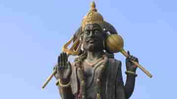 Shani Gochar Astrology: শনিদেবের কাছে এই ৫টি রাশি সবচেয়ে প্রিয়! সাড়ে সাতি দশা চলাকালীনও থাকেন হাসি-খুশি