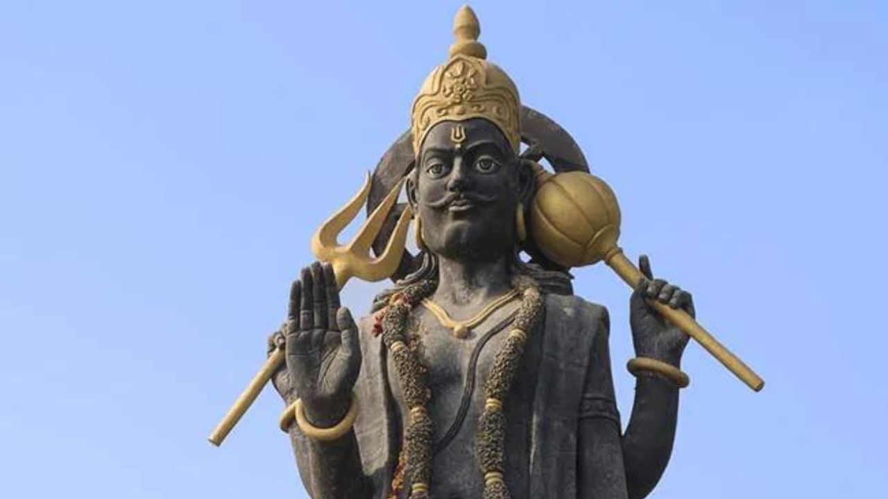 Shani Gochar Astrology: শনিদেবের কাছে এই ৫টি রাশি সবচেয়ে প্রিয়! সাড়ে সাতি দশা চলাকালীনও থাকেন হাসি-খুশি
