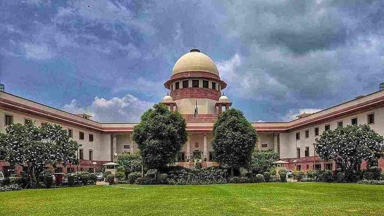 DA Case in Supreme Court: পিছল DA মামলা, প্রায় ১ মাস পর শুনানি সুপ্রিম কোর্টে