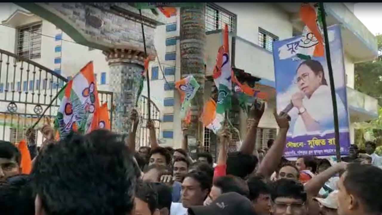 TMC Win: পাঁশকুড়ায় সমবায় নির্বাচনে ৪৩ আসনে জয়, পঞ্চায়েত ভোটের আগে অক্সিজেন জোগাচ্ছে তৃণমূলকে