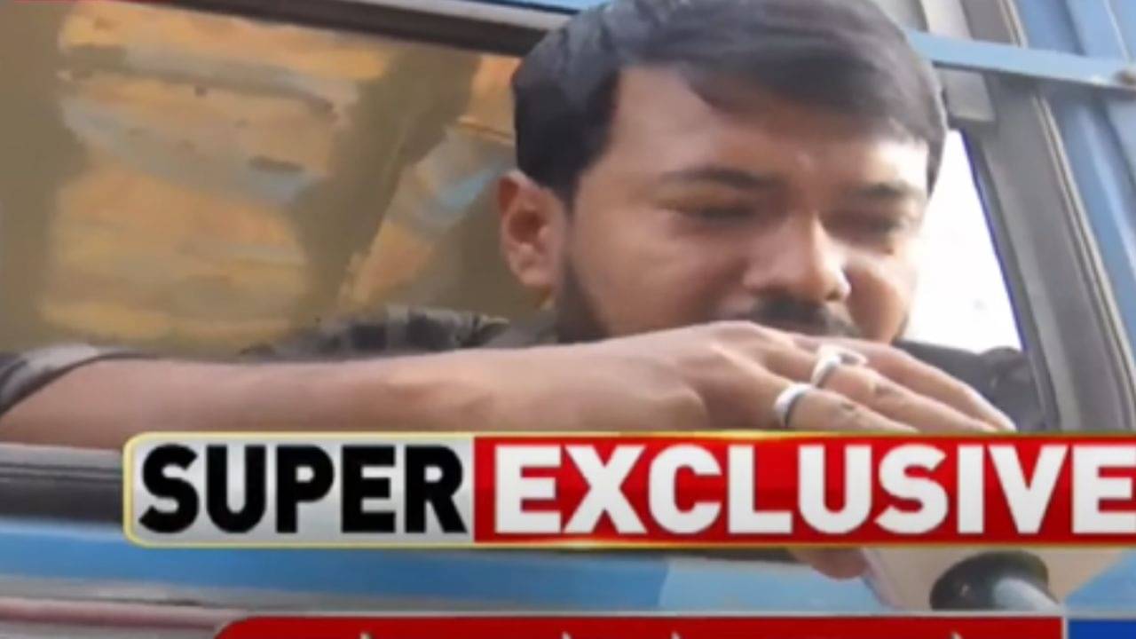 Job Seeker Protest: মাঝপথে যাত্রী নামিয়ে বাস-ট্যাক্সিতে আন্দোলনকারীদের নিয়ে গেল পুলিশ