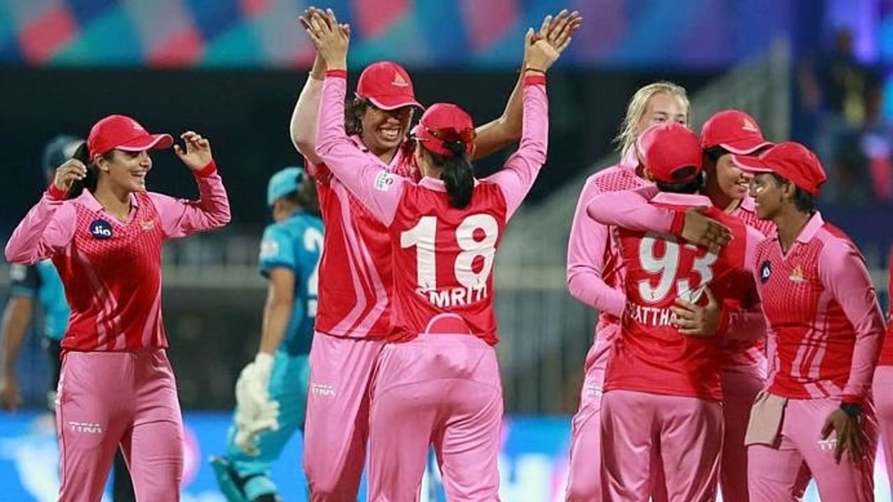Women's IPL: ধোনি-বিরাটদের অঙ্কেই সাজানো হচ্ছে মেয়েদের আইপিএল!