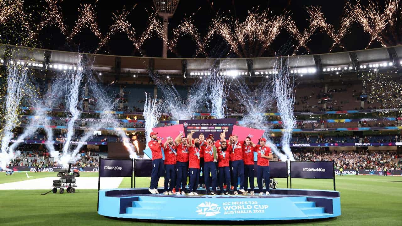 T20 World Cup 2022 Final: চ্যাম্পিয়ন হয়ে বাটলার-স্টোকসদের মুখে একটাই কথা, 'সেরা মুহূর্ত' T20 World Cup 2022 Final: চ্যাম্পিয়ন হয়ে বাটলার-স্টোকসদের মুখে একটাই কথা, 'সেরা মুহূর্ত'