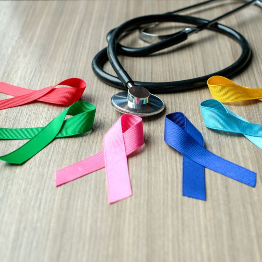 However, the presence of symptoms does not necessarily mean that cancer is present.  However, if careful and urgent tests are done, the disease can be detected before the disease progresses and treatment can be started.
