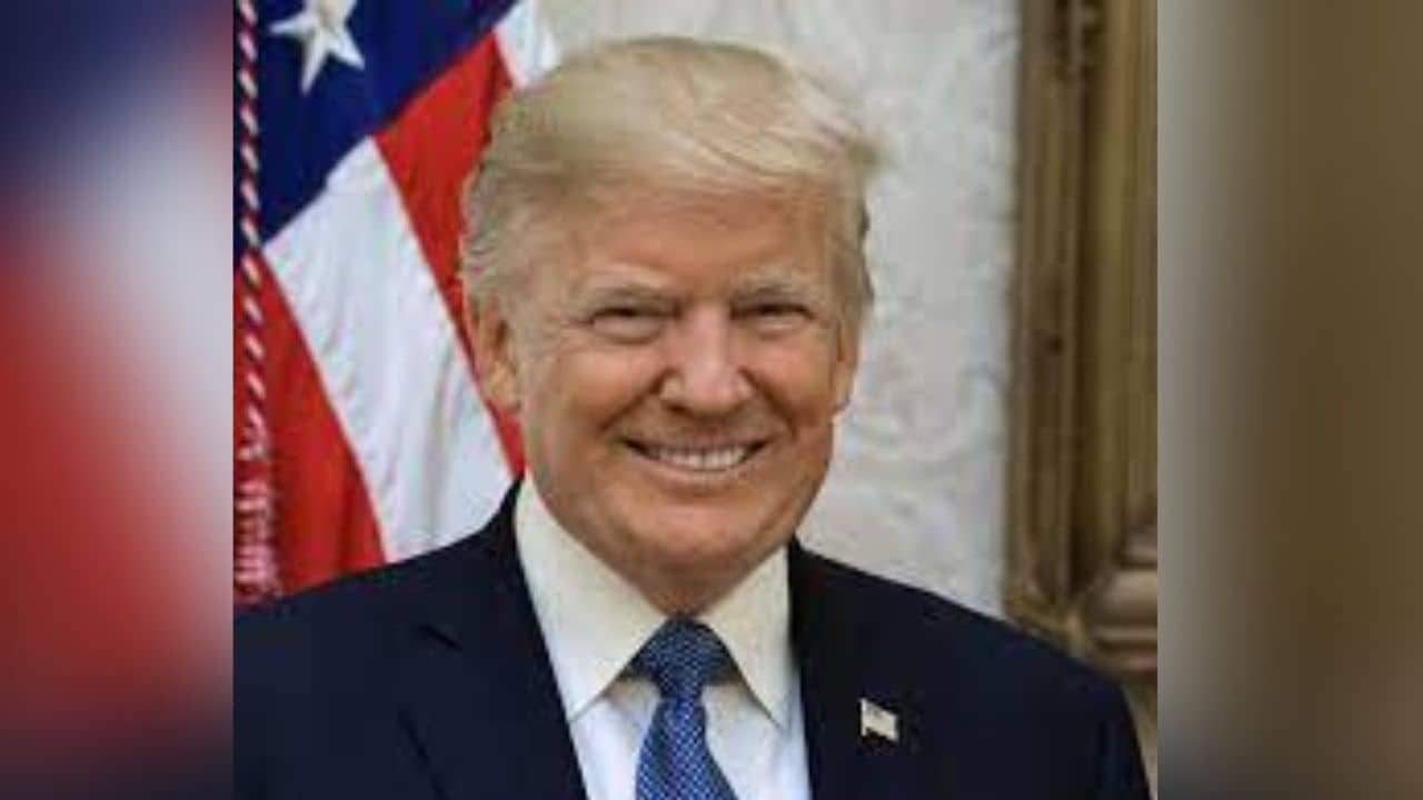 Donald Trump: মামলা-তদন্তকে থোড়াই কেয়ার, ২০২৪ সালের প্রেসিডেন্টের লড়াইয়ে প্রথম প্রার্থী হলেন ডোনাল্ড ট্রাম্প