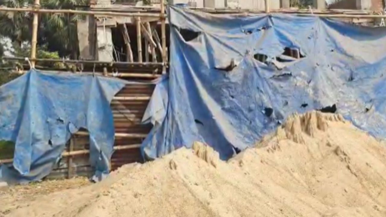 Illegal construction: বেআইনি নির্মাণের অভিযোগ, তৃণমূল পুরবোর্ডের বিরুদ্ধে সোচ্চার বিরোধীরা