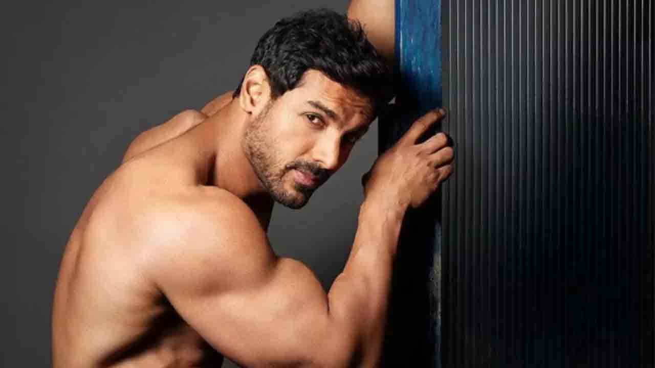 Pathaan: প্রথম থেকেই পরিচালকের নজরে ছিলেন জন, পাঠান ছবির অন্যতম চরিত্র