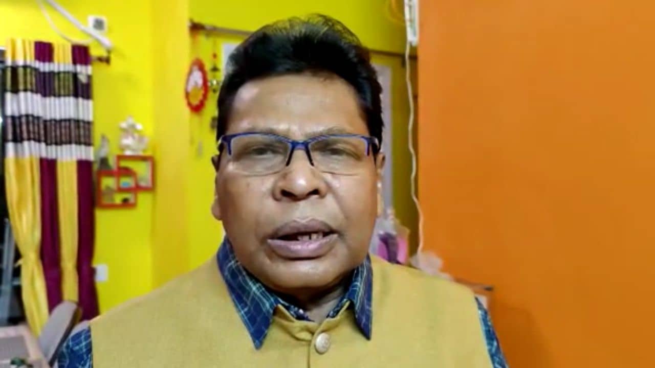 Keshpur TMC: পার্টি অফিসেই ব্লক সভাপতিকে ঘিরে বিক্ষোভ, কেশপুরে তৃণমূলের গোষ্ঠীদ্বন্দ্বের অভিযোগ